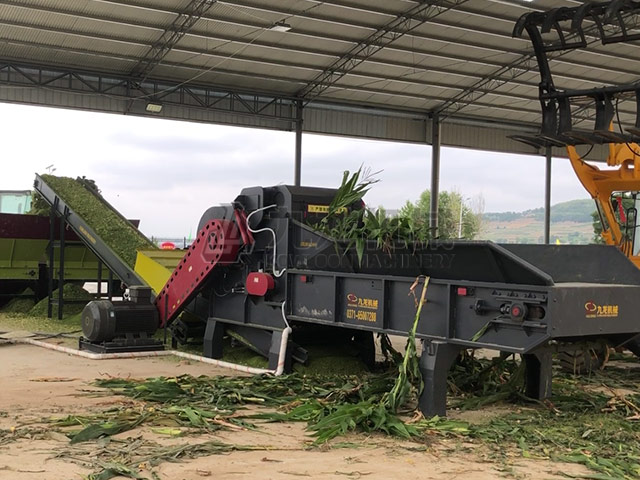 秸稈青貯粉碎機搭建了種植業(yè)與養(yǎng)殖業(yè)的循環(huán)產(chǎn)業(yè)鏈